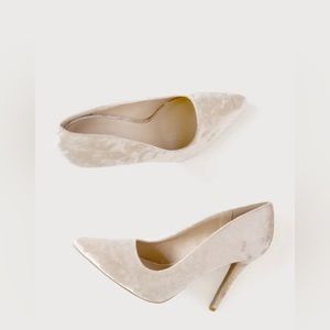 Brand: Qupid      Size:7.5          Color:Champagne